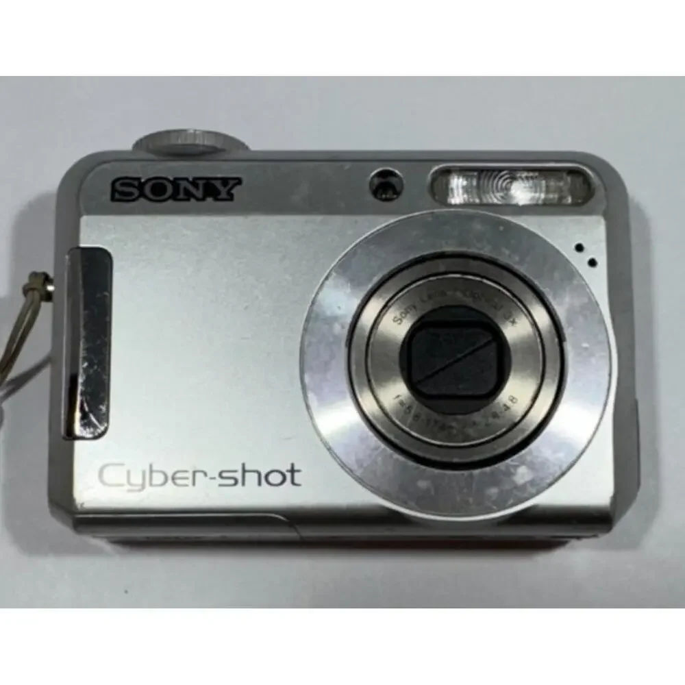 Sony Cyber-Shot DSC-S650 Digital Cam 7.2MP, 3x Zoom- Tested